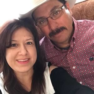 Meet your Posher, Gloria